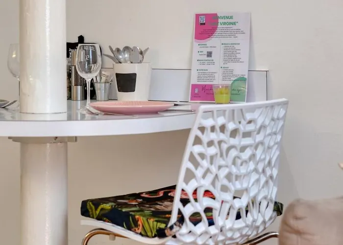 Virginie F2 Et Agreable Avec Parking ! Rouen